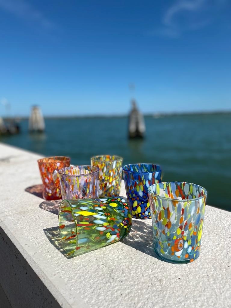 Bicchieri Tumbler Classic in Vetro Soffiati e Lavorati a Mano con Murrine di Murano, linea “I Colori di Murano” 350 ml. Made in Italy