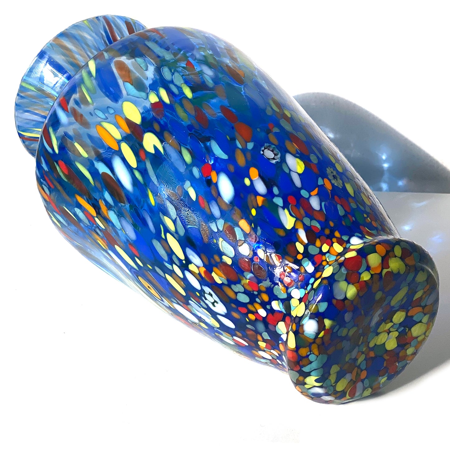 Vaso in Vetro Soffiato stile "CLASSIC" Lavorato a Mano con Murrine di Murano, linea “I Colori di Murano” h. 30 cm. Made in Italy