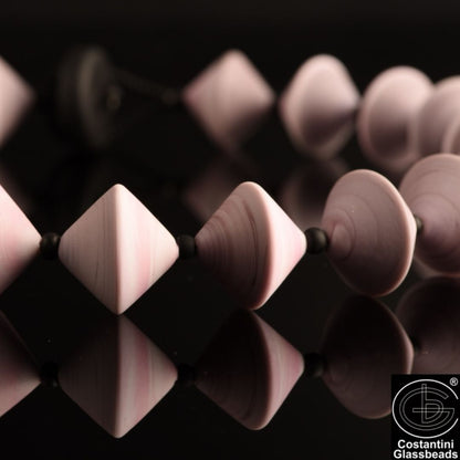 Collana Anna in Vetro di Murano Originale (52 cm): Perle Biconiche Bicolore Satinate da 20mm, Lavorazione Artigianale a Lume, Gioiello Unico e Vivace.