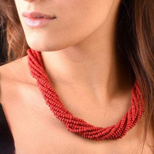 Collana Torchon Mat di Murano, 9 fili intrecciati di rare perle conteria satinato pastello vintage anni '80 (lunghezza circa 50 cm), chiusura anallergica.